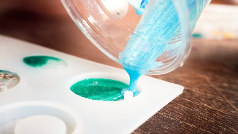How To get resin out of molds [without ruining them!] 10 Hacks
