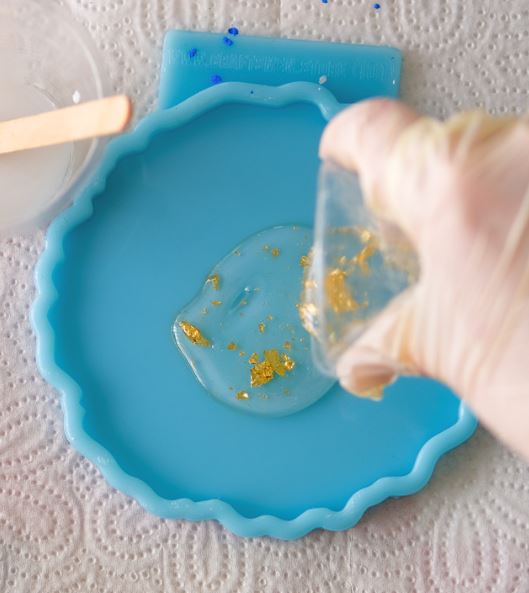 how to make resin coasters 