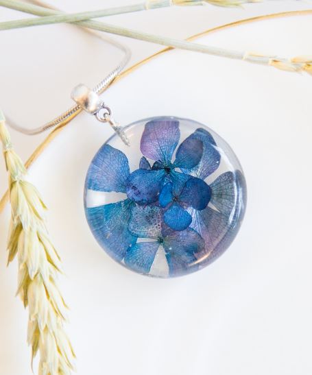 how to make resin jewelry guide