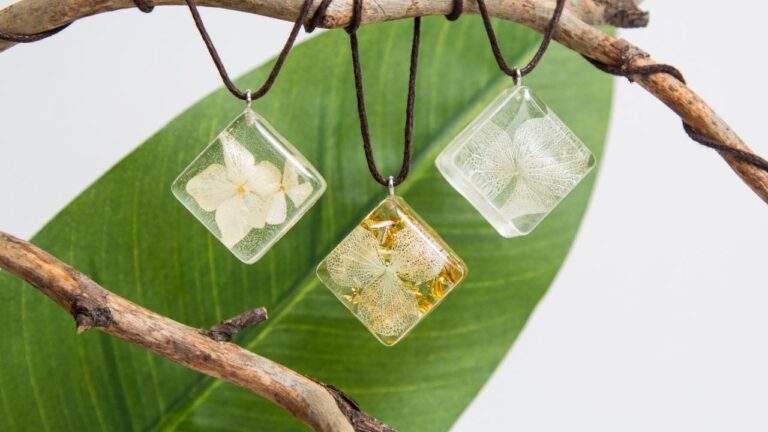 How To Make Resin Jewelry: What You Need To Know