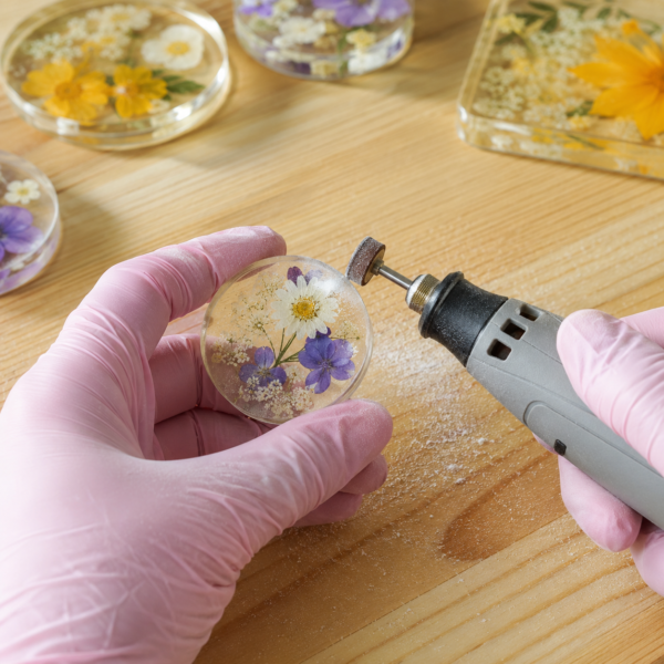 how to sand epoxy resin crafts