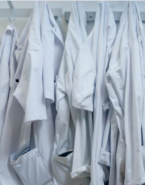 resin safety tips: using a lab coat