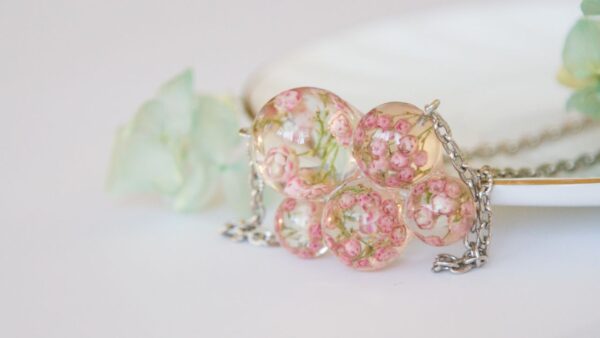 resin jewelry ideas