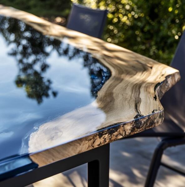 dark resin table