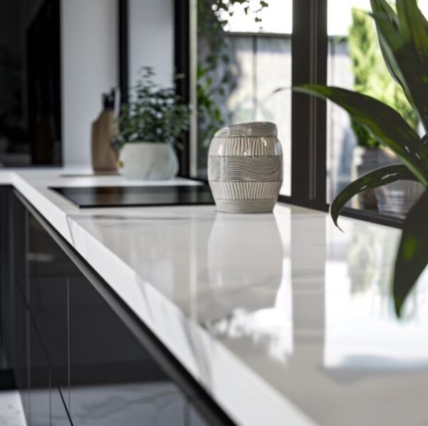 white epoxy counters turning yellow